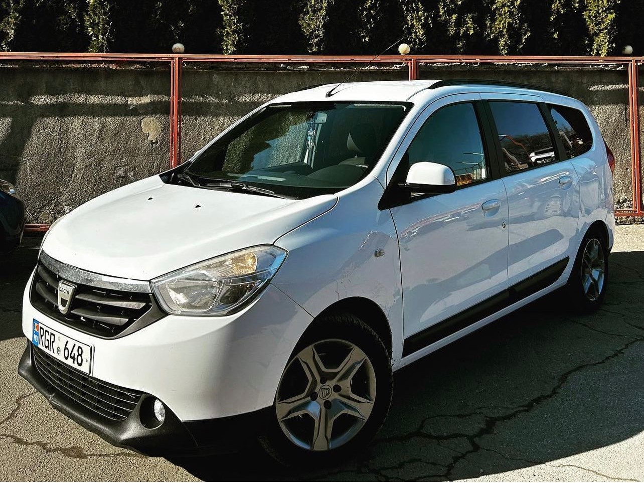 Chirie Dacia Lodgy 7 locuri