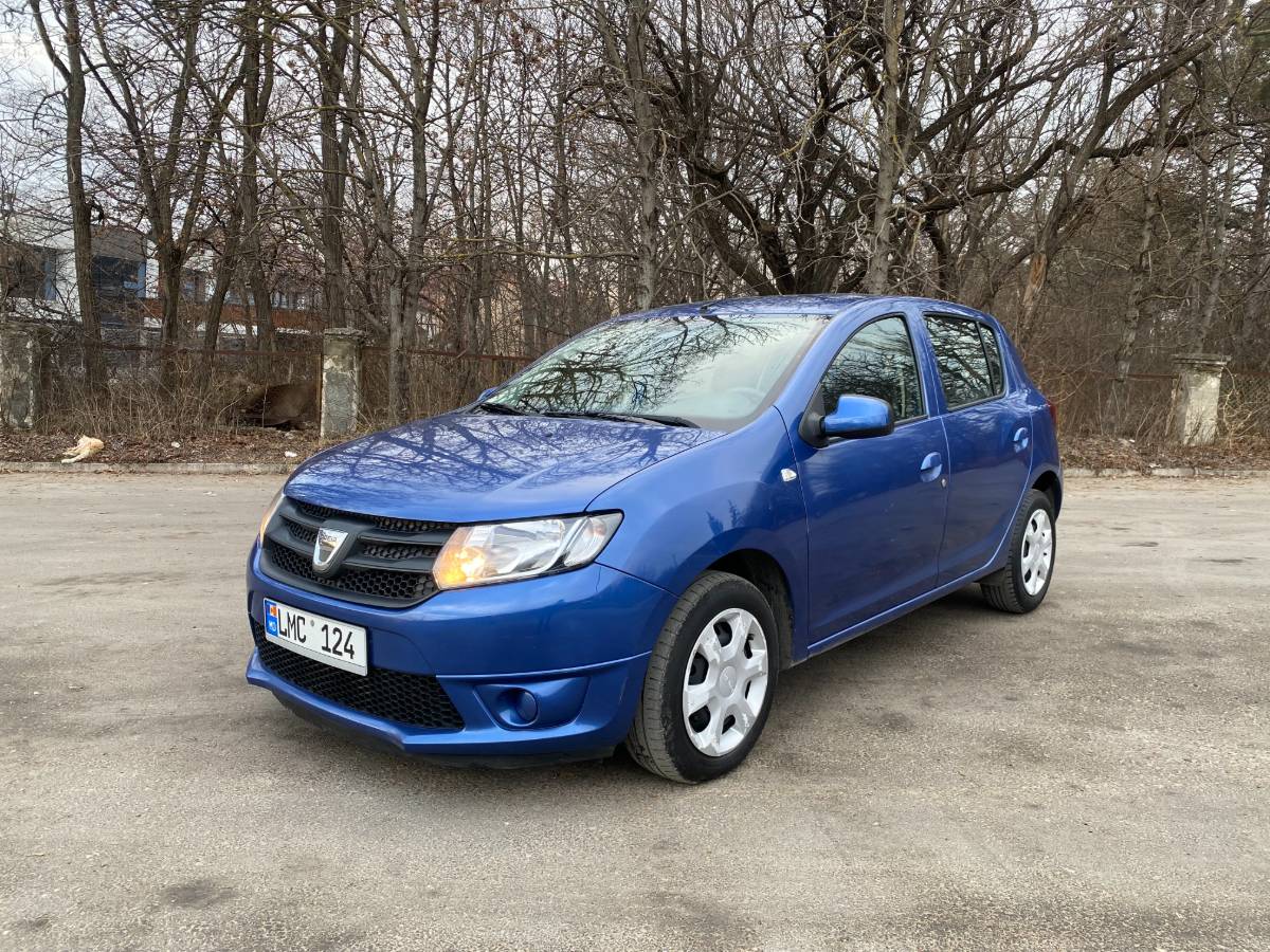 Chirie Dacia Sandero 2015