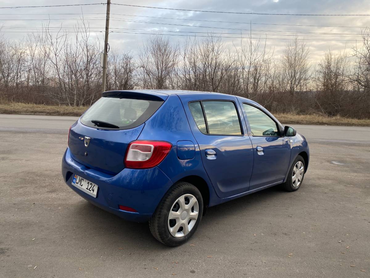 Dacia Sandero 2015