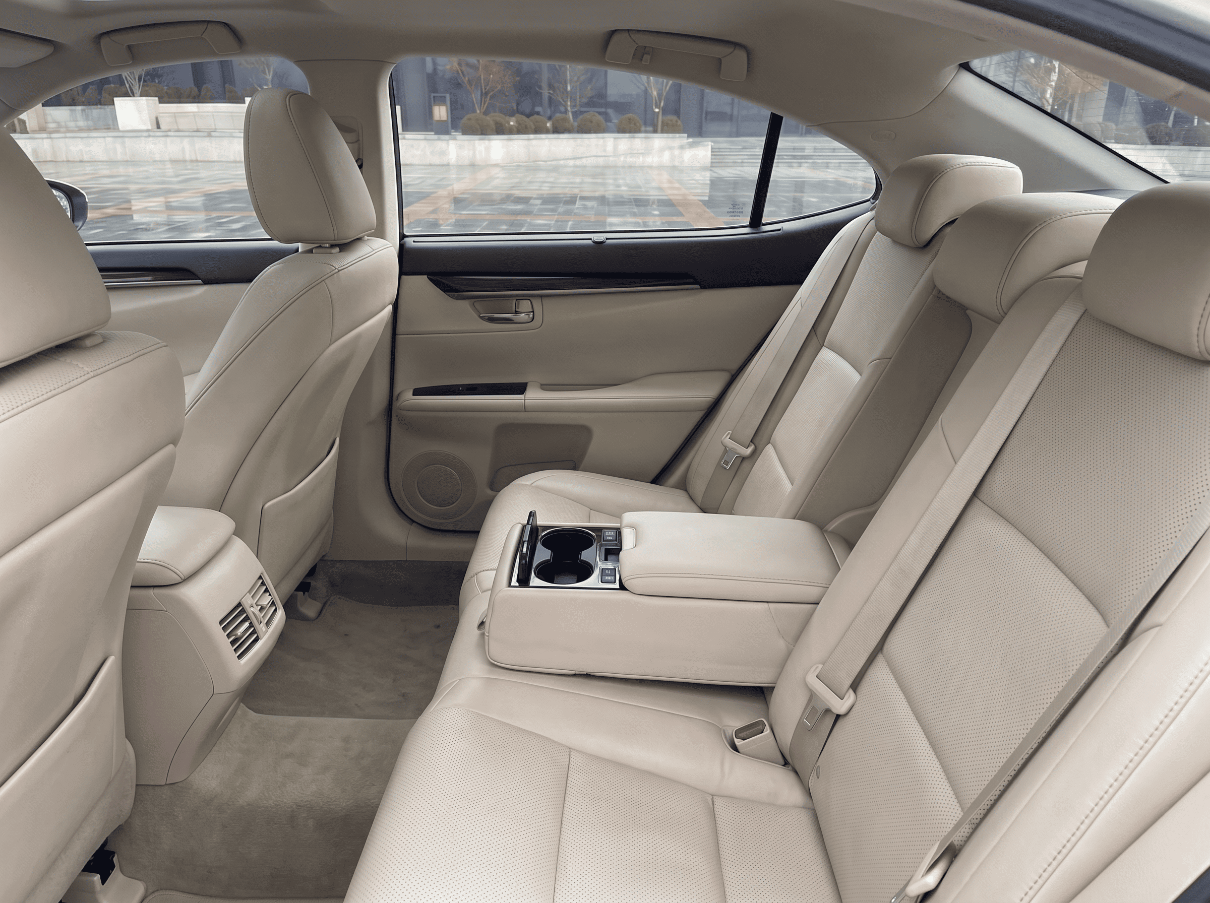 Lexus ES300h