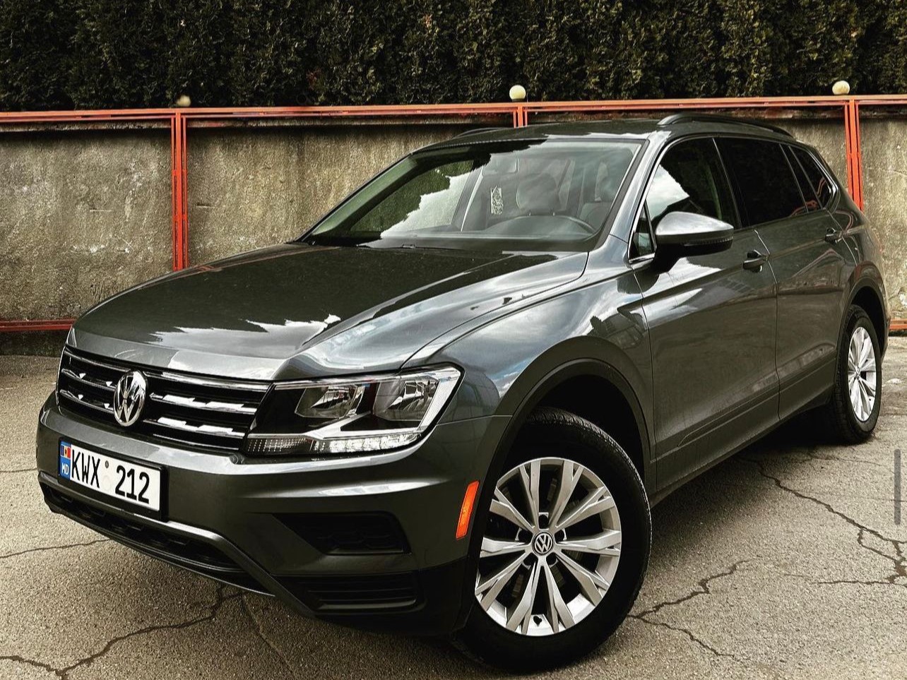 Бронировать Volkswagen Tiguan 7 locuri