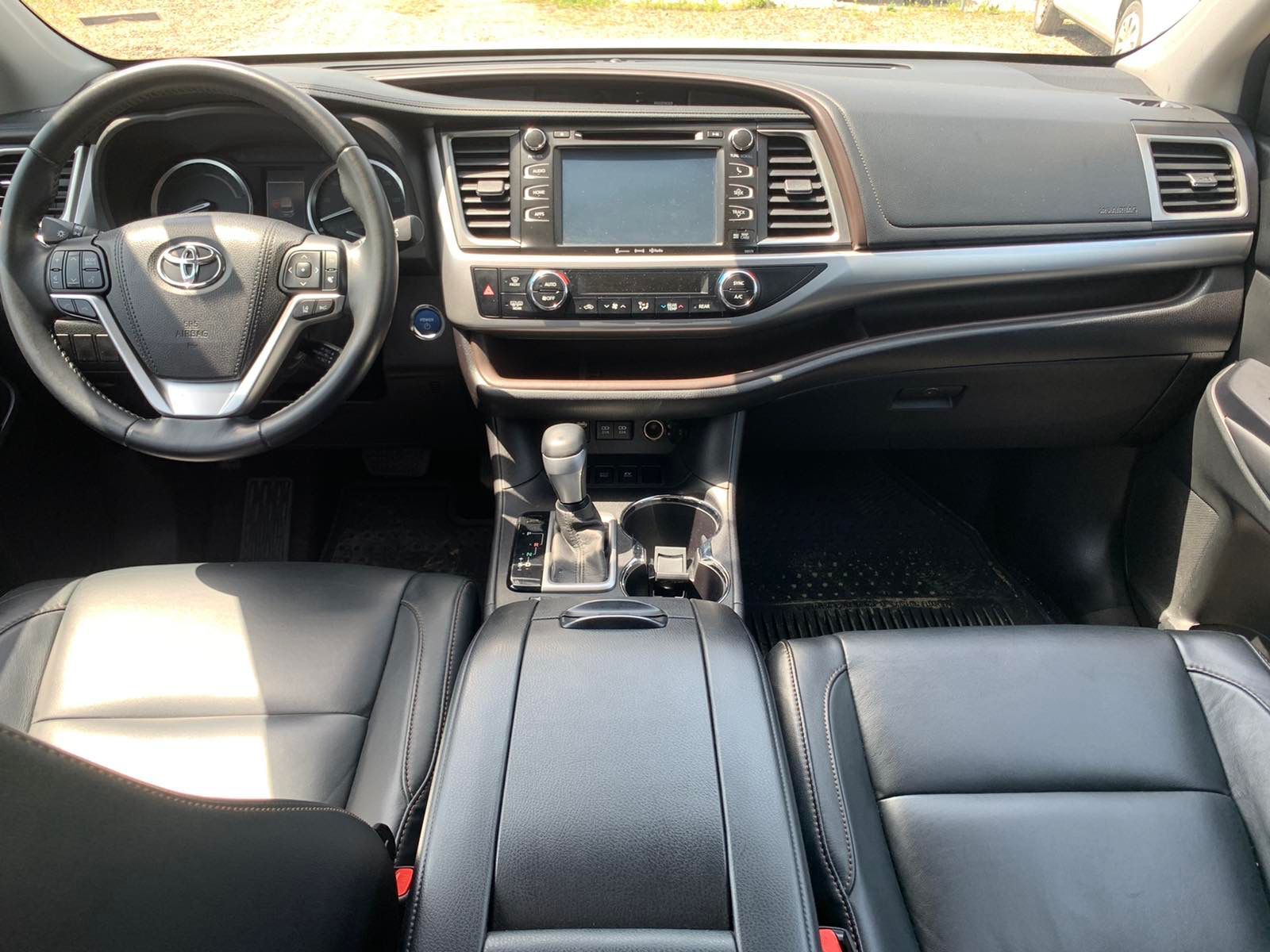 Toyota Highlander 8 locuri
